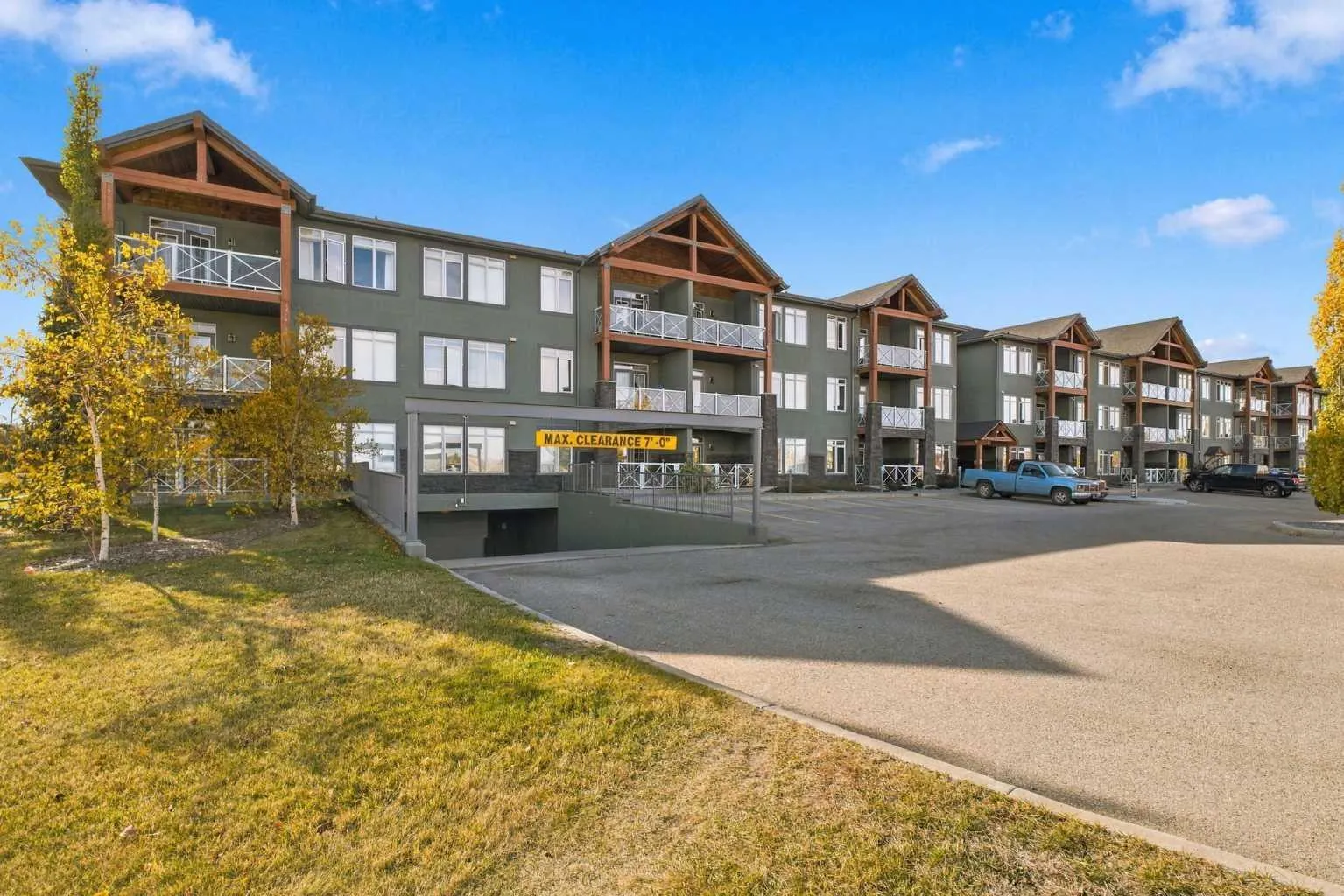 1005b Westmount Drive Unit 104, Strathmore