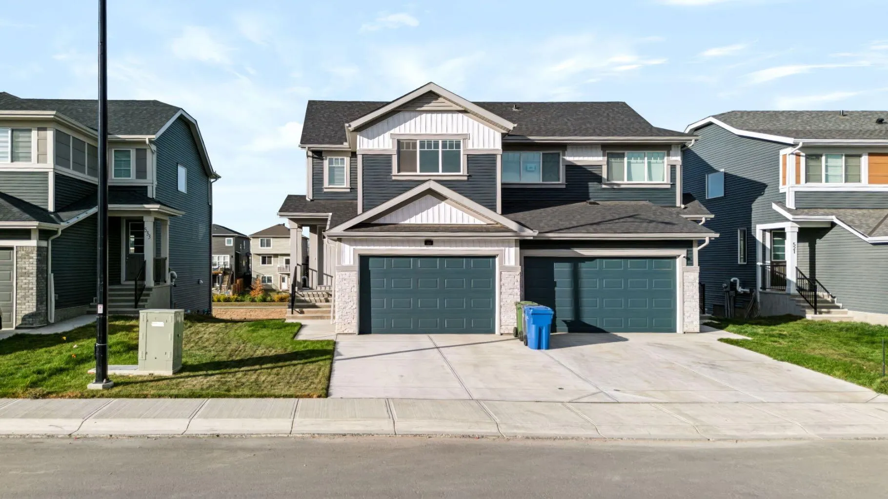 529 Chelsea Gardens, Chestermere