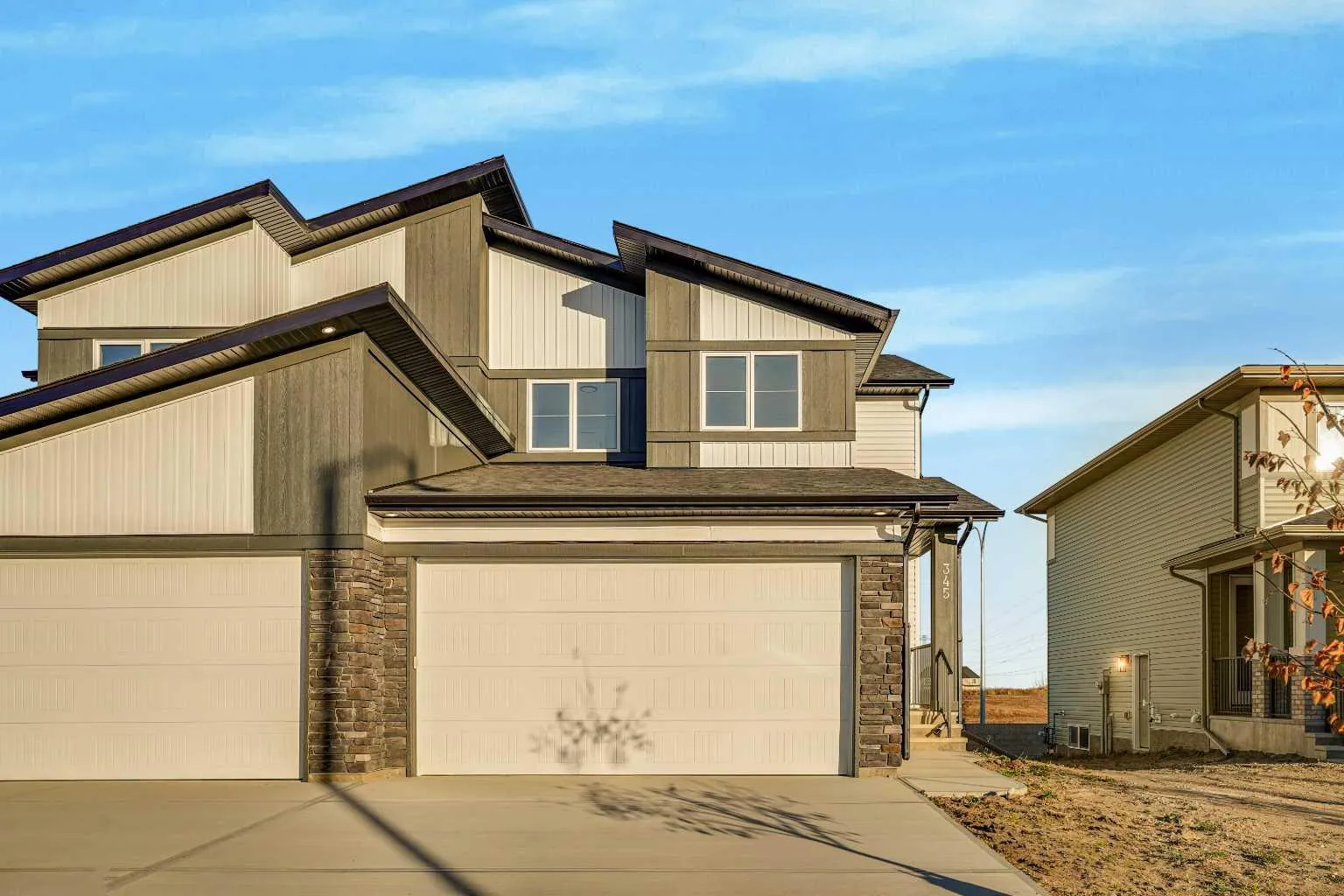 345 Dawson Wharf Road, Chestermere
