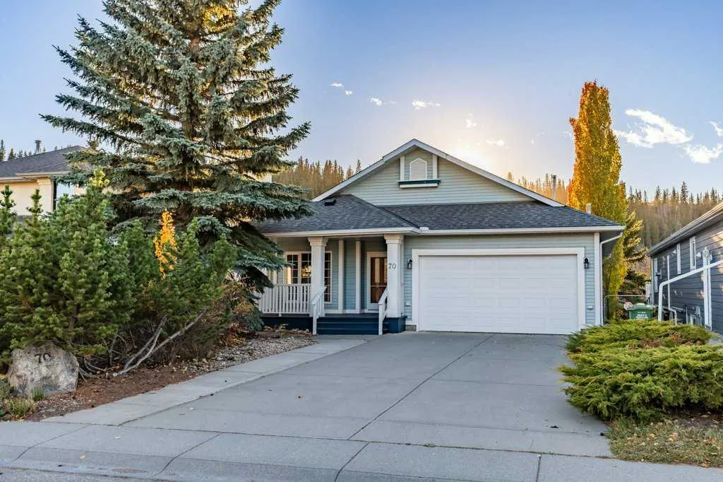 70 Riverview Circle, Cochrane