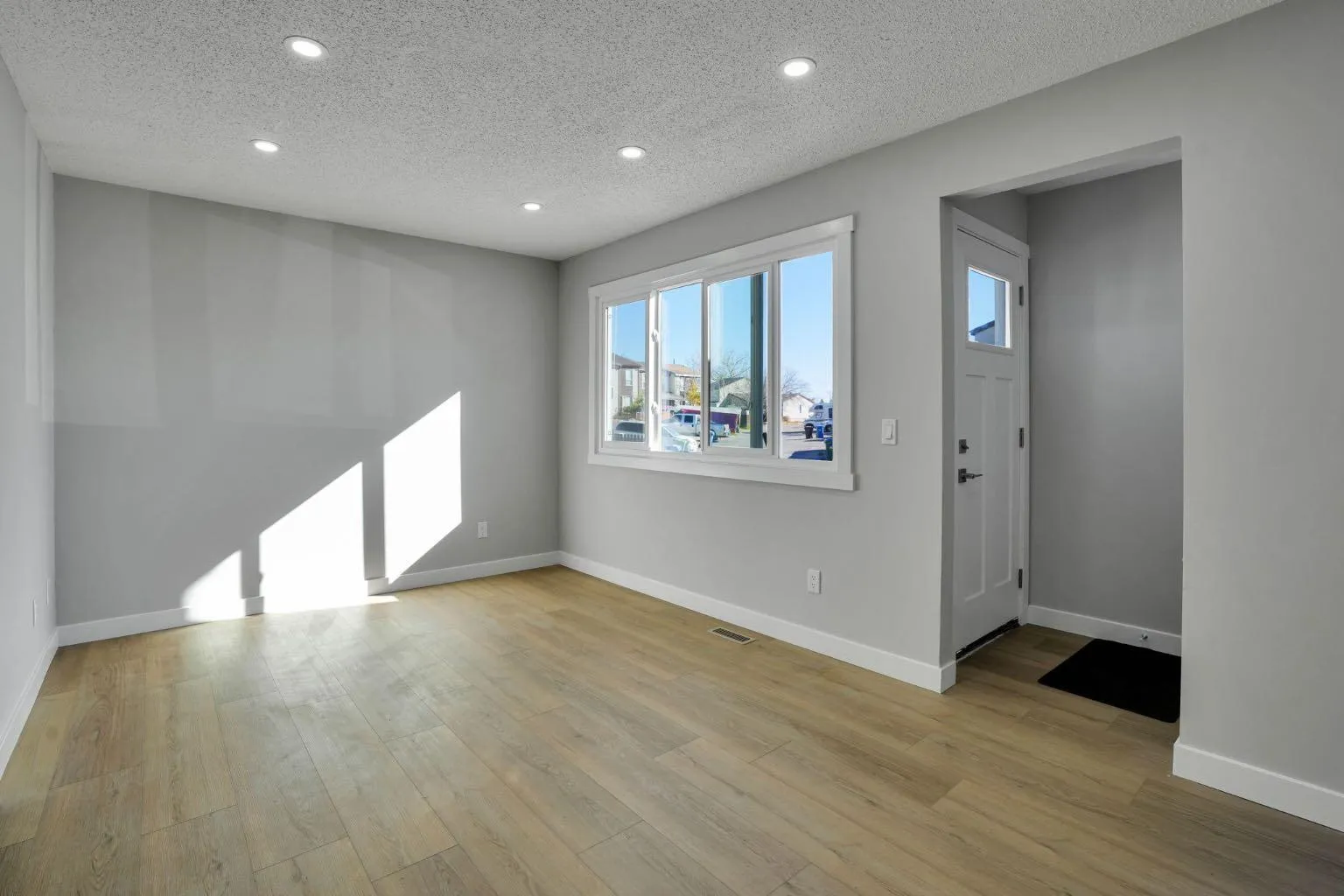 99 Penworth Se Close, Calgary