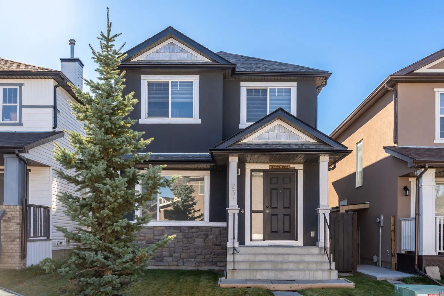 23 Saddlecrest Ne Way, Calgary