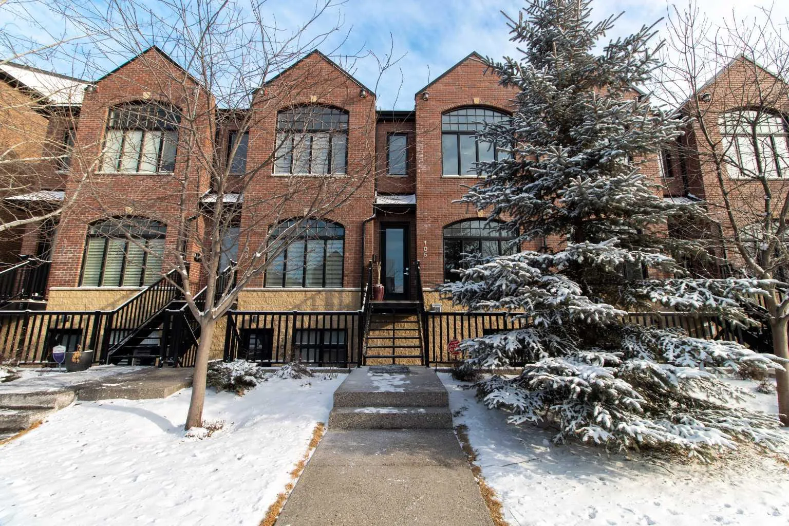 2214 30 Sw Street Unit 105, Calgary