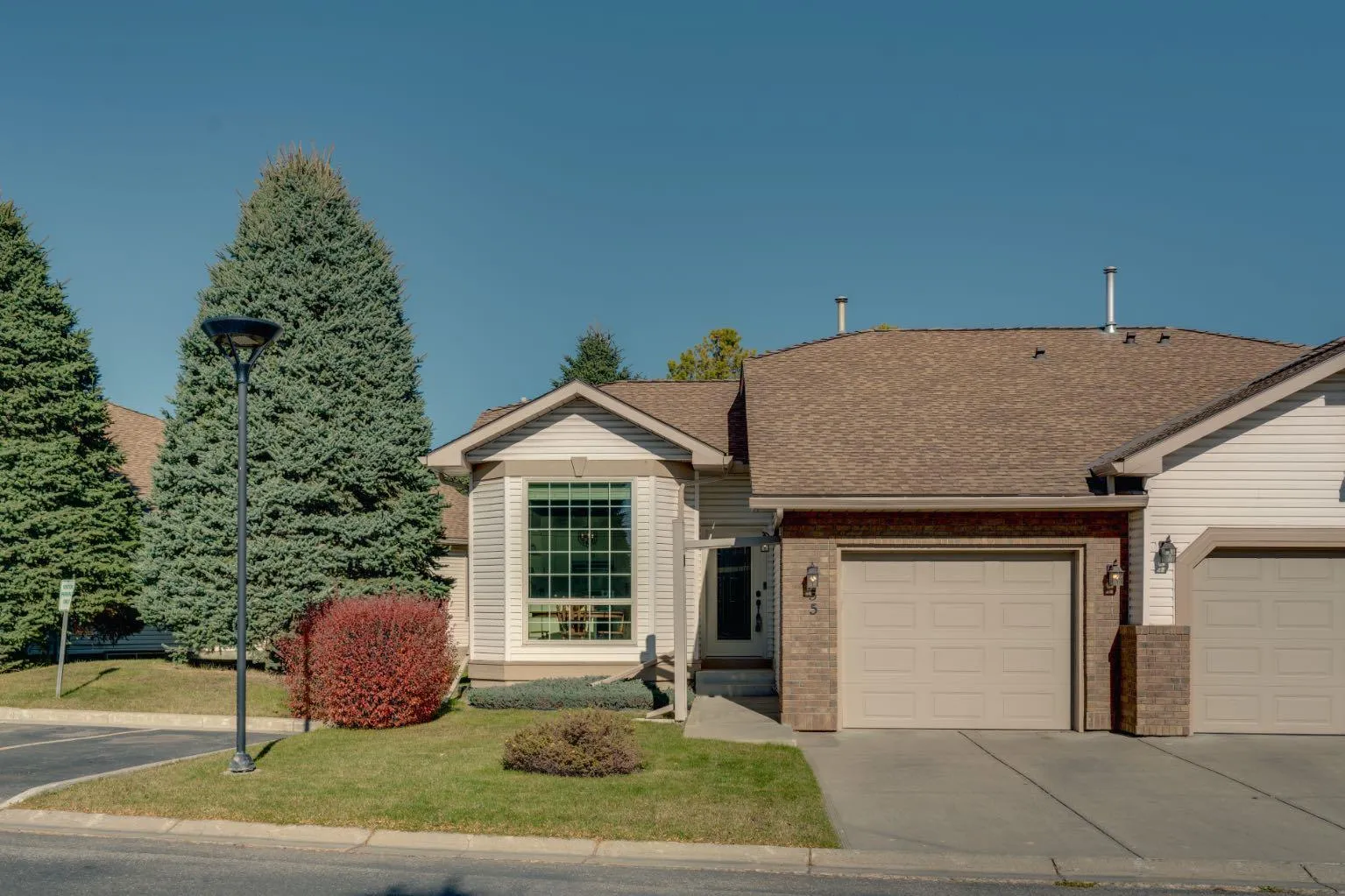 55 Douglas Woods Se Park, Calgary