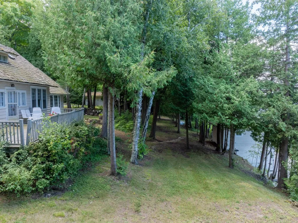 11149 Beach Rd, Sister Bay, Wisconsin 54234, 4 Bedrooms Bedrooms, ,2 BathroomsBathrooms,Waterfront-Residential,For Sale,Beach Rd,144488