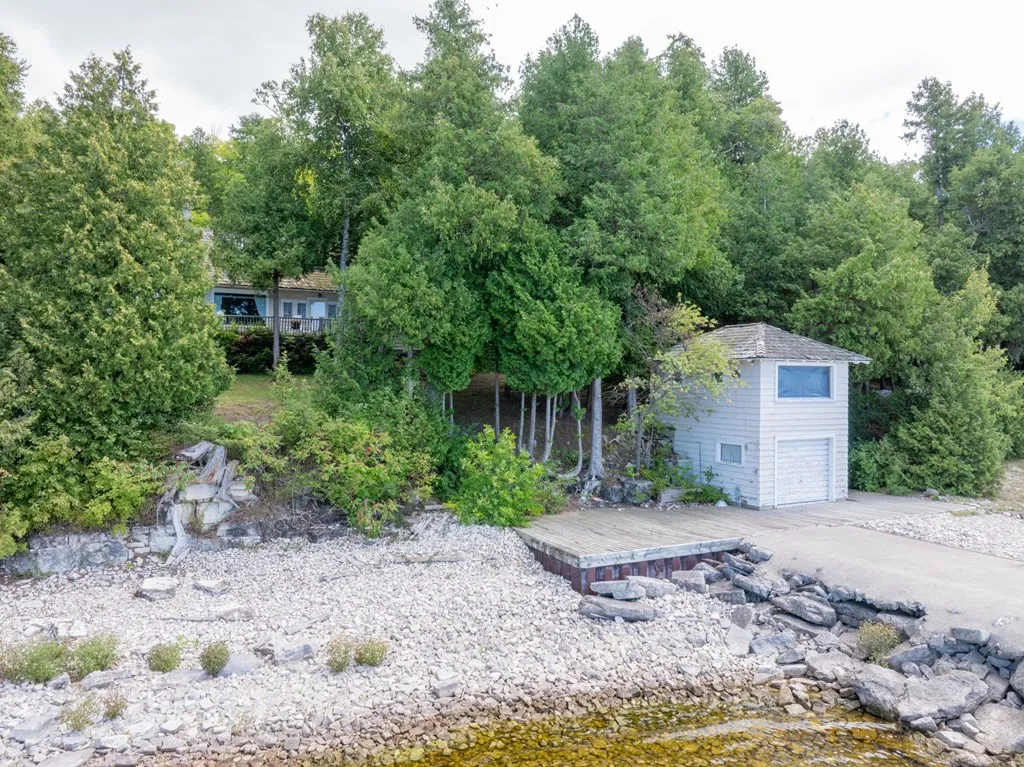 11149 Beach Rd, Sister Bay, Wisconsin 54234, 4 Bedrooms Bedrooms, ,2 BathroomsBathrooms,Waterfront-Residential,For Sale,Beach Rd,144488