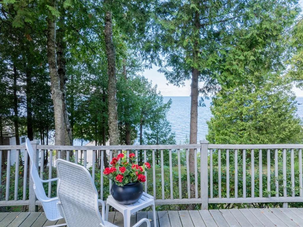 11149 Beach Rd, Sister Bay, Wisconsin 54234, 4 Bedrooms Bedrooms, ,2 BathroomsBathrooms,Waterfront-Residential,For Sale,Beach Rd,144488