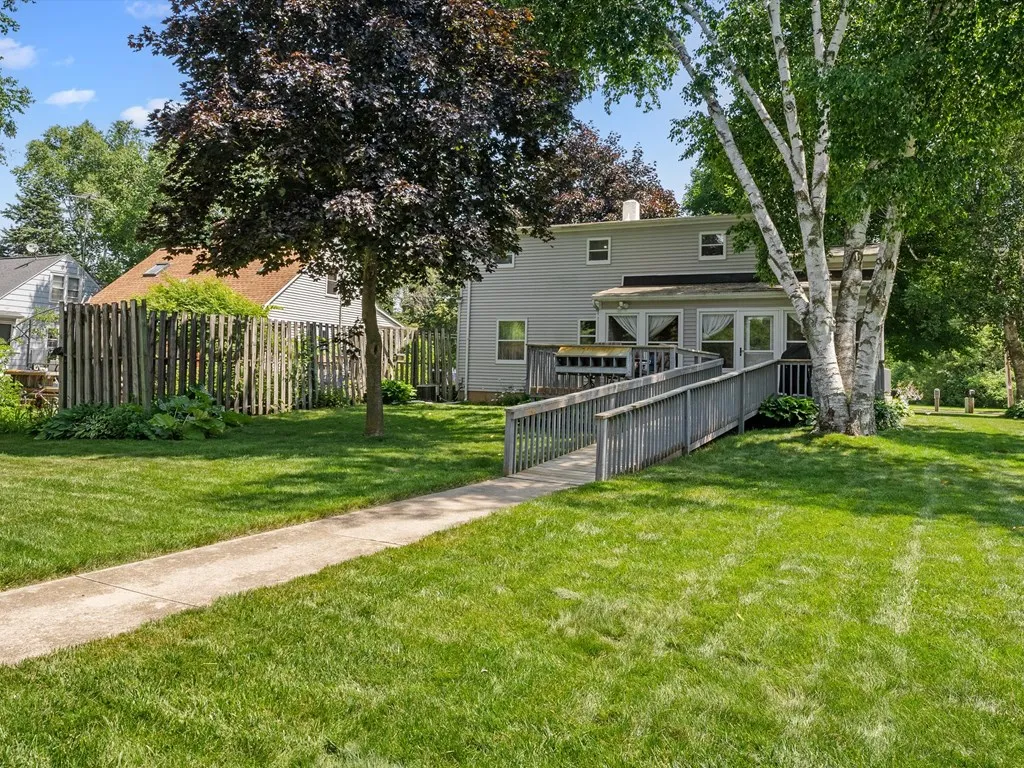 817 S 15th Ave, Sturgeon Bay, Wisconsin 54235, 4 Bedrooms Bedrooms, ,2 BathroomsBathrooms,Inland-Residential,For Sale,S 15th Ave,144287