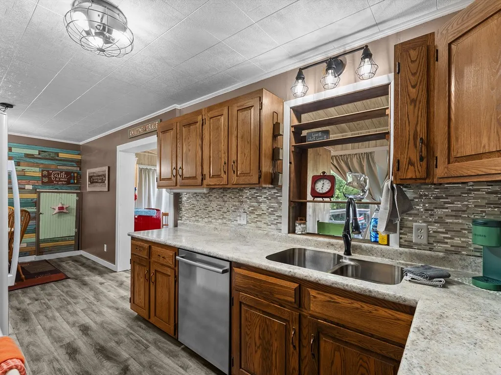 817 S 15th Ave, Sturgeon Bay, Wisconsin 54235, 4 Bedrooms Bedrooms, ,2 BathroomsBathrooms,Inland-Residential,For Sale,S 15th Ave,144287