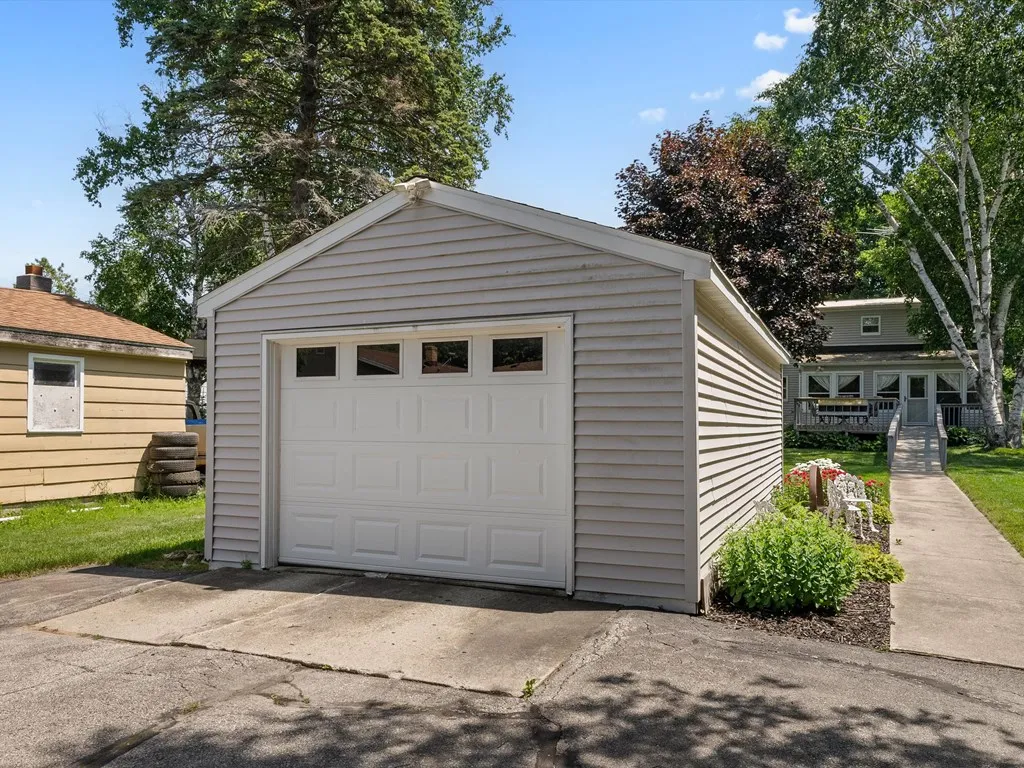 817 S 15th Ave, Sturgeon Bay, Wisconsin 54235, 4 Bedrooms Bedrooms, ,2 BathroomsBathrooms,Inland-Residential,For Sale,S 15th Ave,144287