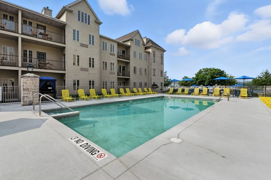 107 N 1st Ave, Sturgeon Bay, Wisconsin 54235, 2 Bedrooms Bedrooms, ,2 BathroomsBathrooms,Condominium,For Sale,N 1st Ave,144425