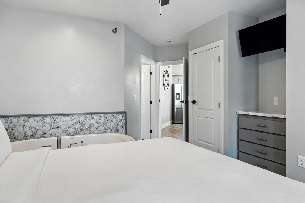 107 N 1st Ave, Sturgeon Bay, Wisconsin 54235, 2 Bedrooms Bedrooms, ,2 BathroomsBathrooms,Condominium,For Sale,N 1st Ave,144425