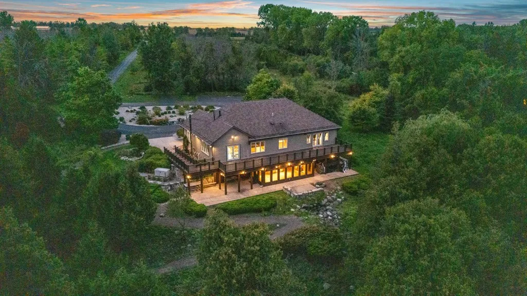 658 Forest Dr, Forestville, Wisconsin 54213, 3 Bedrooms Bedrooms, ,3 BathroomsBathrooms,Waterfront-Residential,For Sale,Forest Dr,144558