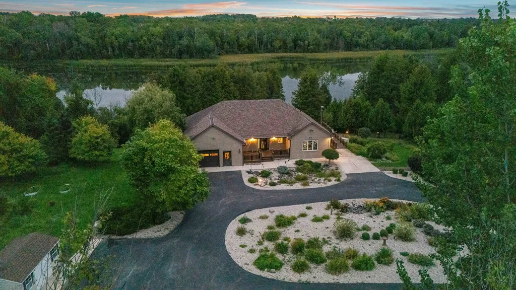 658 Forest Dr, Forestville, Wisconsin 54213, 3 Bedrooms Bedrooms, ,3 BathroomsBathrooms,Waterfront-Residential,For Sale,Forest Dr,144558