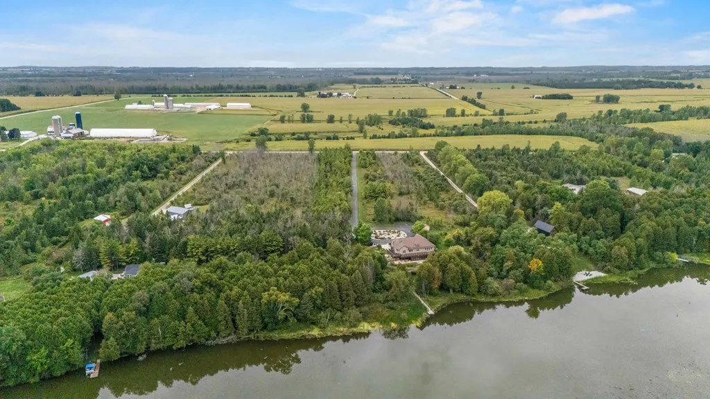 658 Forest Dr, Forestville, Wisconsin 54213, 3 Bedrooms Bedrooms, ,3 BathroomsBathrooms,Waterfront-Residential,For Sale,Forest Dr,144558