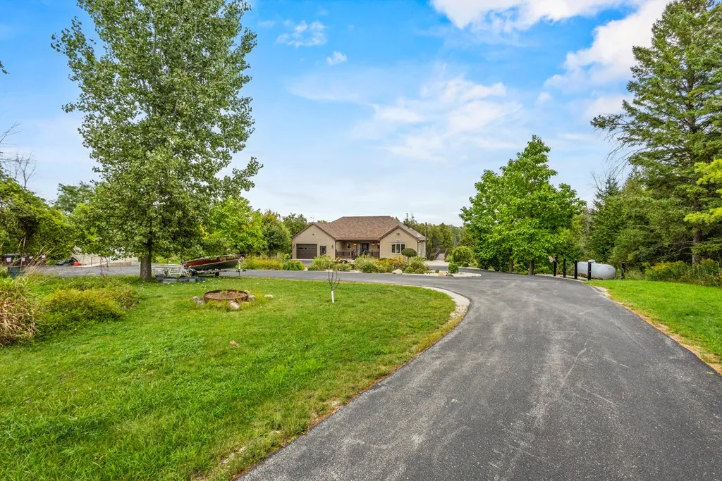 658 Forest Dr, Forestville, Wisconsin 54213, 3 Bedrooms Bedrooms, ,3 BathroomsBathrooms,Waterfront-Residential,For Sale,Forest Dr,144558