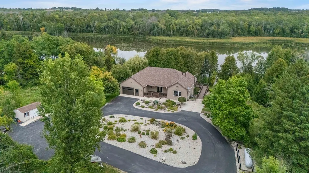 658 Forest Dr, Forestville, Wisconsin 54213, 3 Bedrooms Bedrooms, ,3 BathroomsBathrooms,Waterfront-Residential,For Sale,Forest Dr,144558