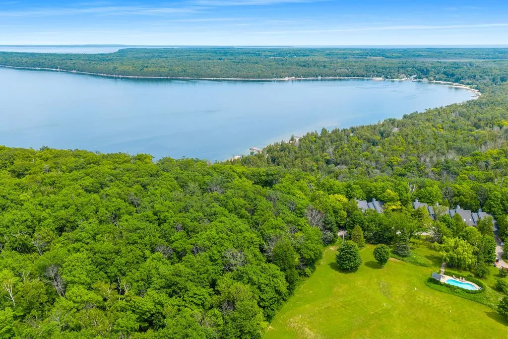 12010 Grasse Ln # B, Ellison Bay, Wisconsin 54210, 3 Bedrooms Bedrooms, ,3 BathroomsBathrooms,Condominium,For Sale,Grasse Ln,144261