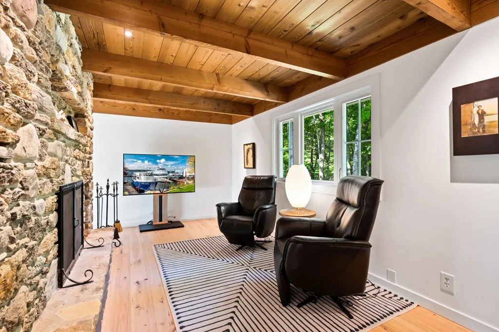 12430 Northern Door Rd, Ellison Bay, Wisconsin 54210, 3 Bedrooms Bedrooms, ,2 BathroomsBathrooms,Waterfront-Residential,For Sale,Northern Door Rd,144406