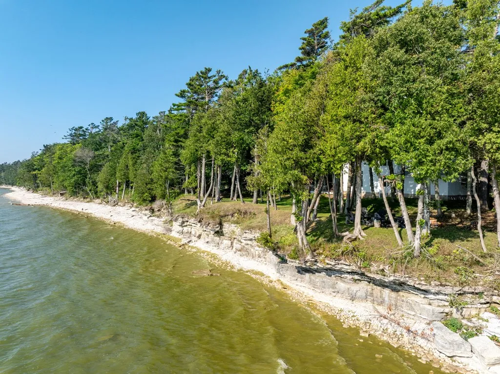 12430 Northern Door Rd, Ellison Bay, Wisconsin 54210, 3 Bedrooms Bedrooms, ,2 BathroomsBathrooms,Waterfront-Residential,For Sale,Northern Door Rd,144406