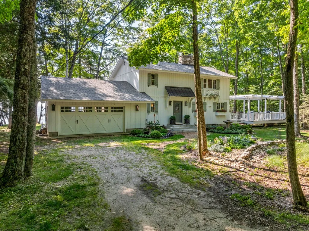 12430 Northern Door Rd, Ellison Bay, Wisconsin 54210, 3 Bedrooms Bedrooms, ,2 BathroomsBathrooms,Waterfront-Residential,For Sale,Northern Door Rd,144406