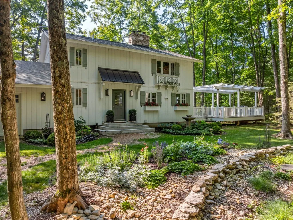 12430 Northern Door Rd, Ellison Bay, Wisconsin 54210, 3 Bedrooms Bedrooms, ,2 BathroomsBathrooms,Waterfront-Residential,For Sale,Northern Door Rd,144406