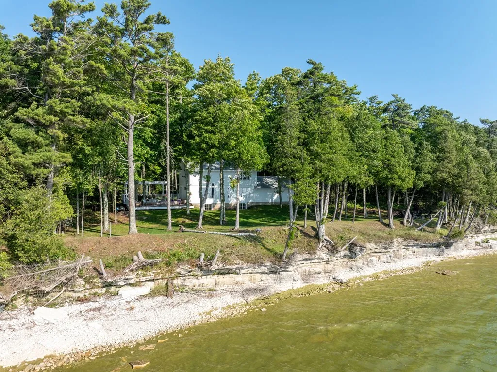 12430 Northern Door Rd, Ellison Bay, Wisconsin 54210, 3 Bedrooms Bedrooms, ,2 BathroomsBathrooms,Waterfront-Residential,For Sale,Northern Door Rd,144406