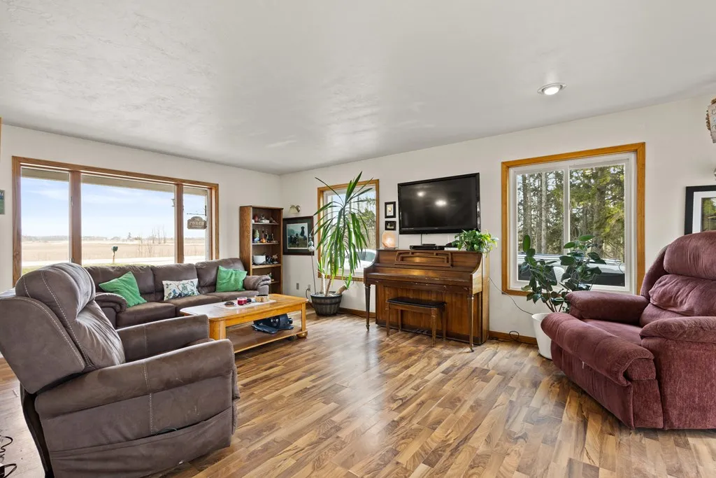 6337 County Rd Oo, Sturgeon Bay Wi 54235, 3 Bedrooms Bedrooms, ,3 BathroomsBathrooms,Inland-Residential,For Sale,County Rd OO,143873