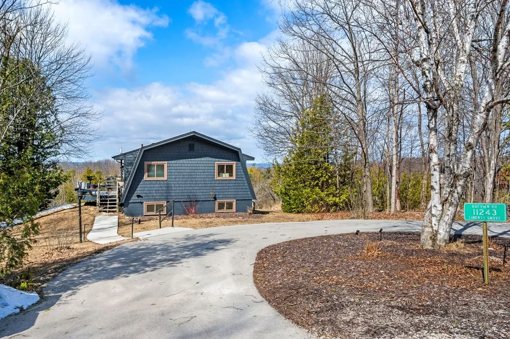 11243 Bay View Rd, Sister Bay Wi 54234, 3 Bedrooms Bedrooms, ,2 BathroomsBathrooms,Inland-Residential,For Sale,Bay View Rd,143883