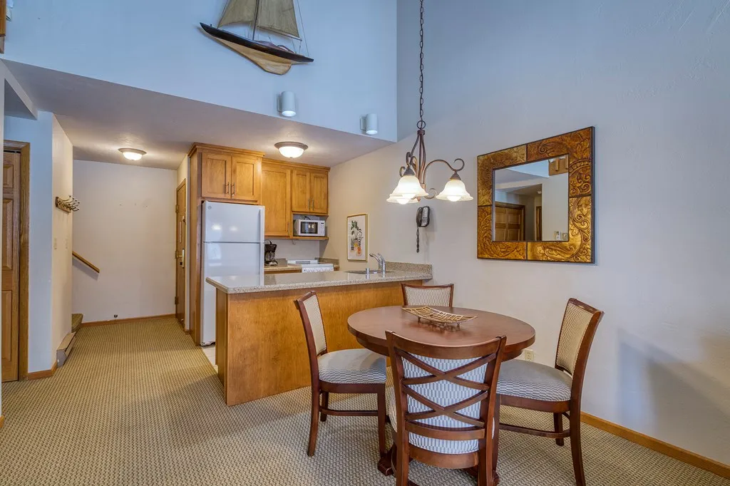 4955 Landmark Cir # 4204, Town Of Egg Harbor Wi 54209, 2 Bedrooms Bedrooms, ,2 BathroomsBathrooms,Condominium,For Sale,Landmark Cir,143586