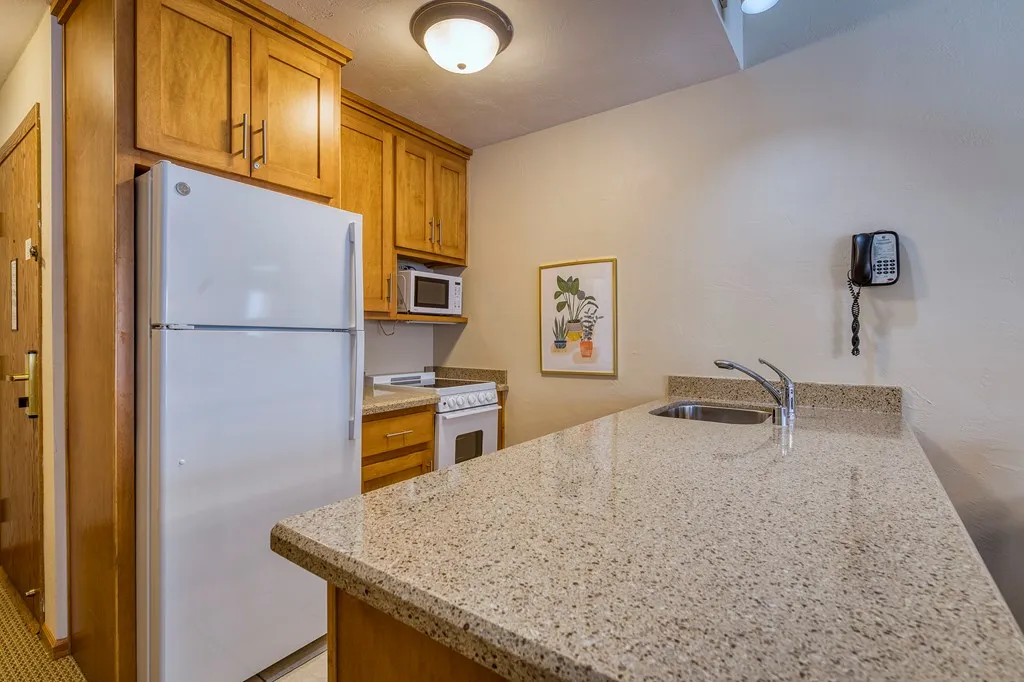4955 Landmark Cir # 4204, Town Of Egg Harbor Wi 54209, 2 Bedrooms Bedrooms, ,2 BathroomsBathrooms,Condominium,For Sale,Landmark Cir,143586