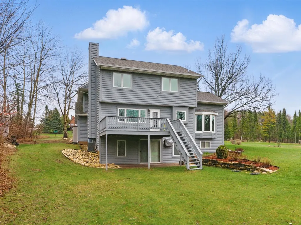 6139 N Shoreside Cir, Sturgeon Bay Wi 54235, 4 Bedrooms Bedrooms, ,2 BathroomsBathrooms,Inland-Residential,For Sale,Shoreside Cir,143851