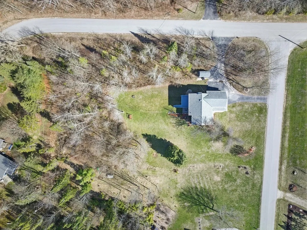 6139 N Shoreside Cir, Sturgeon Bay Wi 54235, 4 Bedrooms Bedrooms, ,2 BathroomsBathrooms,Inland-Residential,For Sale,Shoreside Cir,143851
