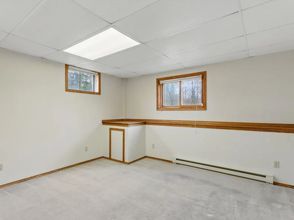 6139 N Shoreside Cir, Sturgeon Bay Wi 54235, 4 Bedrooms Bedrooms, ,2 BathroomsBathrooms,Inland-Residential,For Sale,Shoreside Cir,143851