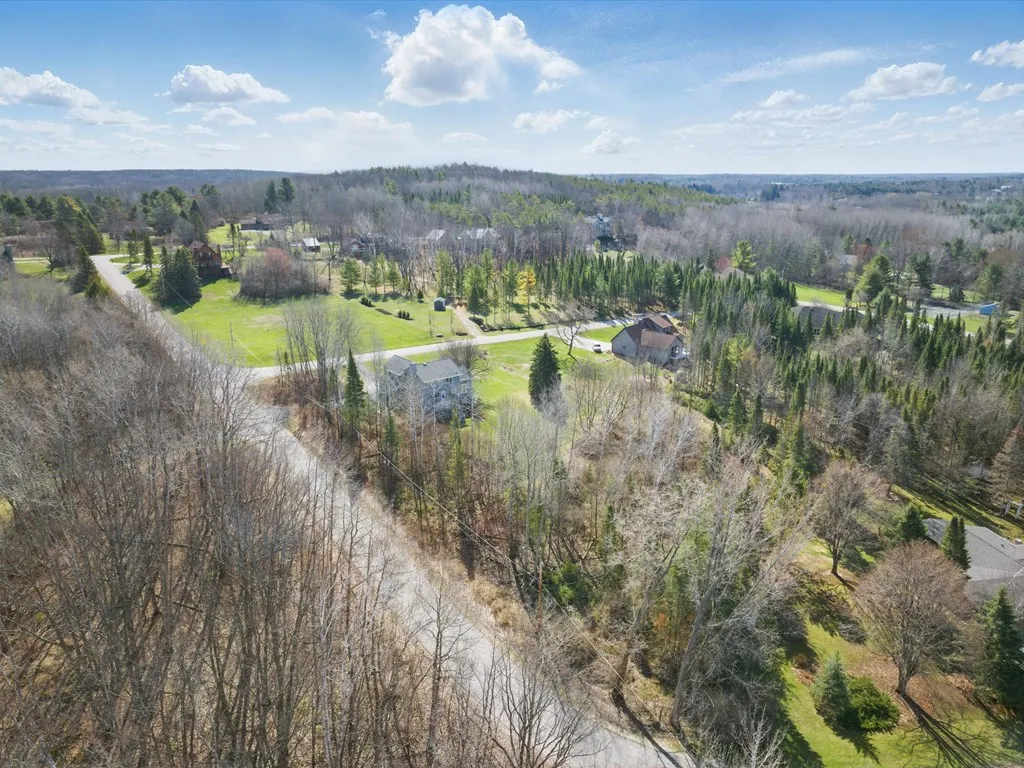 6139 N Shoreside Cir, Sturgeon Bay Wi 54235, 4 Bedrooms Bedrooms, ,2 BathroomsBathrooms,Inland-Residential,For Sale,Shoreside Cir,143851