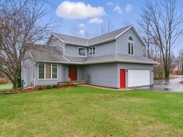 6139 N Shoreside Cir, Sturgeon Bay Wi 54235, 4 Bedrooms Bedrooms, ,2 BathroomsBathrooms,Inland-Residential,For Sale,Shoreside Cir,143851