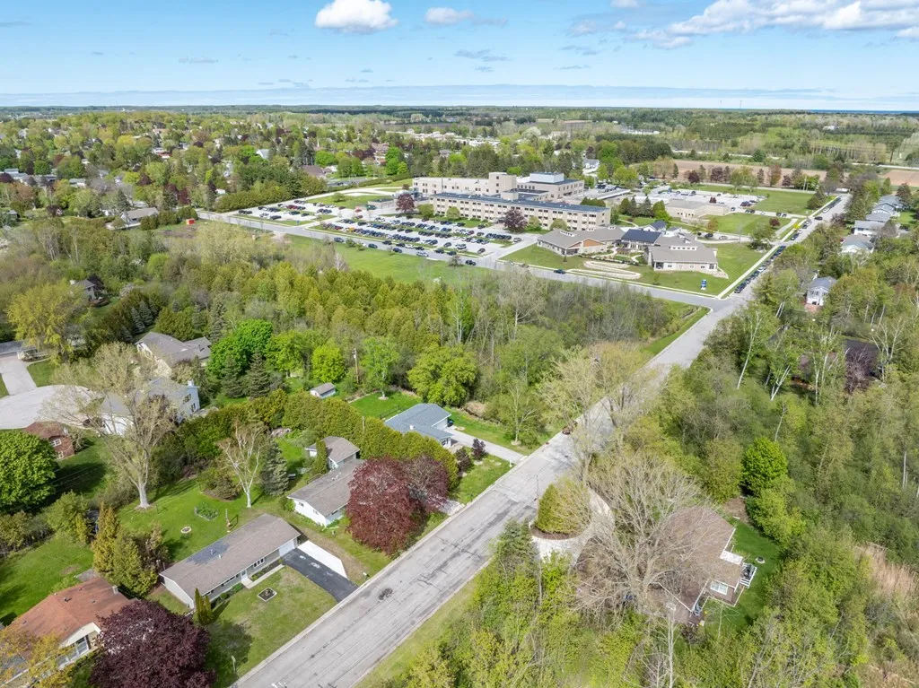 1548 Rhode Island St, Sturgeon Bay, Wisconsin 54235, 3 Bedrooms Bedrooms, ,1 BathroomBathrooms,Inland-Residential,For Sale,Rhode Island St,144004