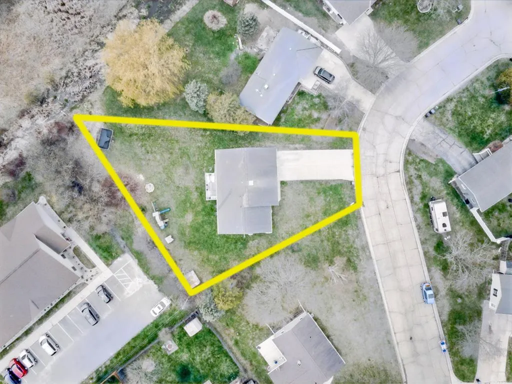 219 N 15th Ct, Sturgeon Bay Wi 54235, 4 Bedrooms Bedrooms, ,3 BathroomsBathrooms,Inland-Residential,For Sale,N 15th Ct,143904