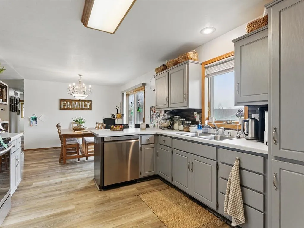 219 N 15th Ct, Sturgeon Bay Wi 54235, 4 Bedrooms Bedrooms, ,3 BathroomsBathrooms,Inland-Residential,For Sale,N 15th Ct,143904
