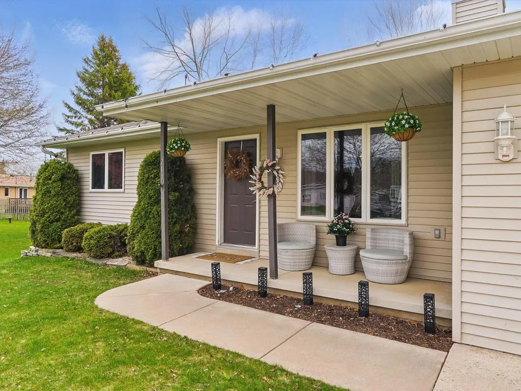 219 N 15th Ct, Sturgeon Bay Wi 54235, 4 Bedrooms Bedrooms, ,3 BathroomsBathrooms,Inland-Residential,For Sale,N 15th Ct,143904