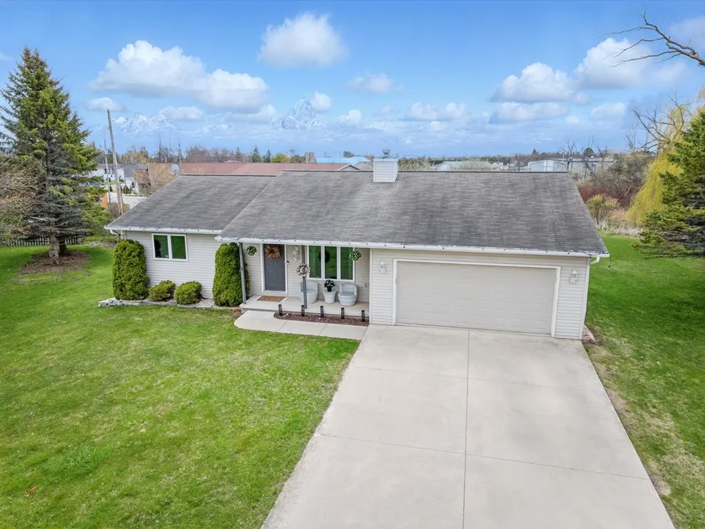 219 N 15th Ct, Sturgeon Bay Wi 54235, 4 Bedrooms Bedrooms, ,3 BathroomsBathrooms,Inland-Residential,For Sale,N 15th Ct,143904