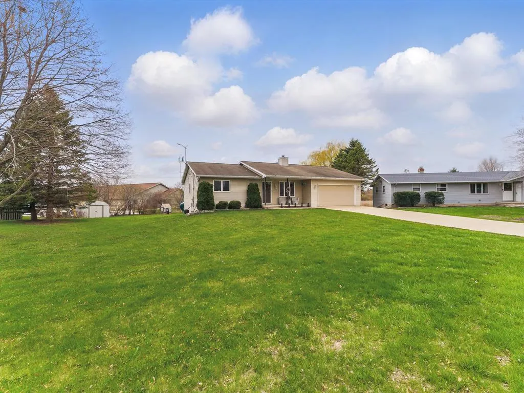 219 N 15th Ct, Sturgeon Bay Wi 54235, 4 Bedrooms Bedrooms, ,3 BathroomsBathrooms,Inland-Residential,For Sale,N 15th Ct,143904