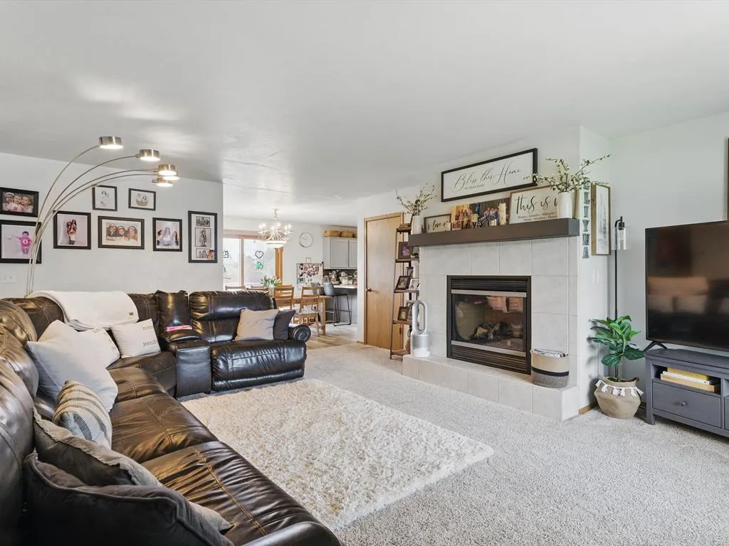 219 N 15th Ct, Sturgeon Bay Wi 54235, 4 Bedrooms Bedrooms, ,3 BathroomsBathrooms,Inland-Residential,For Sale,N 15th Ct,143904
