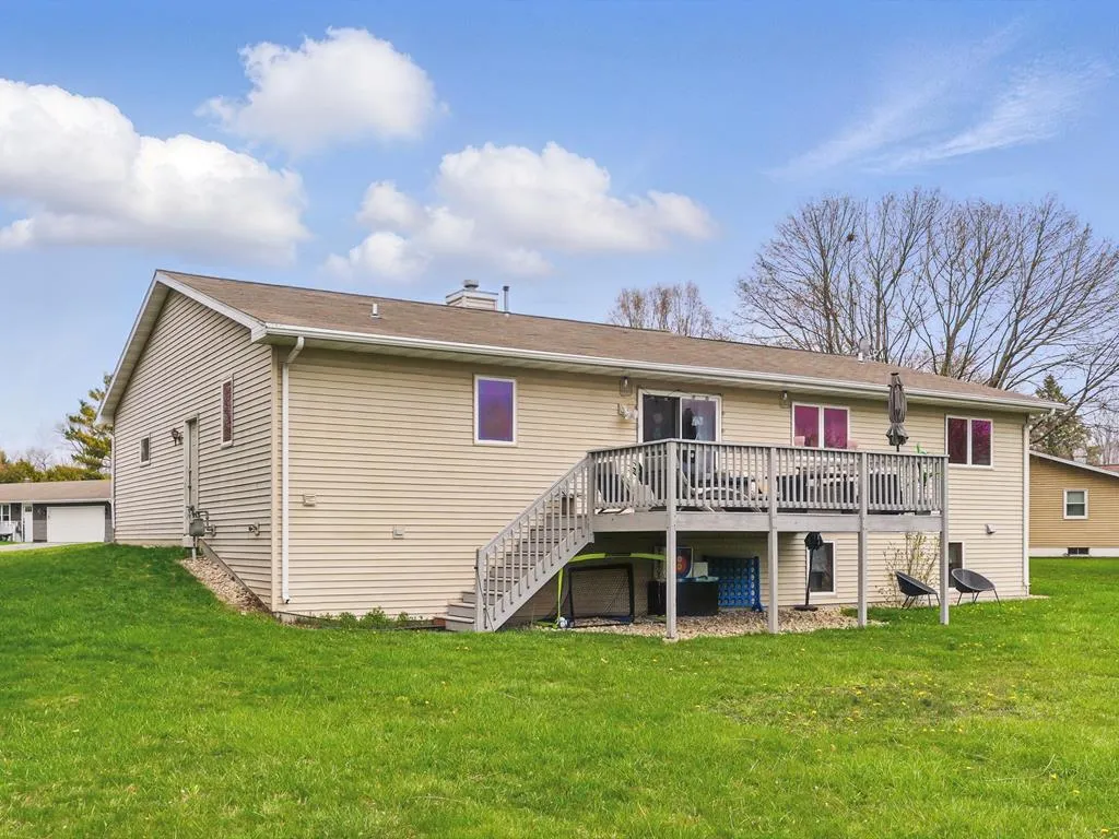 219 N 15th Ct, Sturgeon Bay Wi 54235, 4 Bedrooms Bedrooms, ,3 BathroomsBathrooms,Inland-Residential,For Sale,N 15th Ct,143904