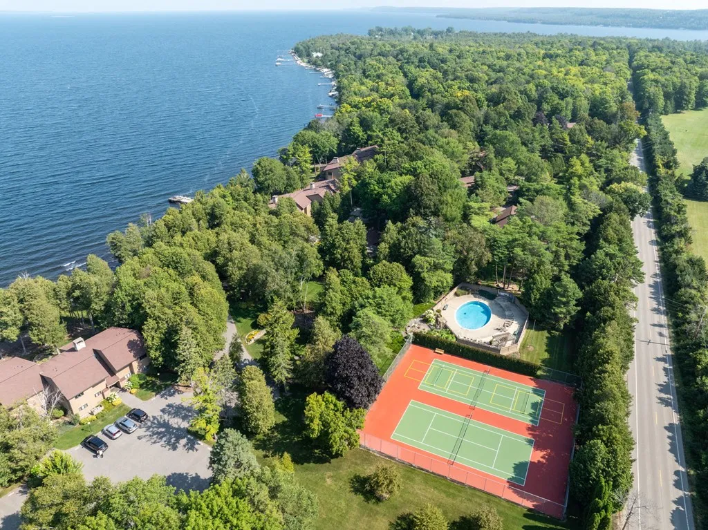 7586 Horseshoe Bay Rd # 13u, Egg Harbor Wi 54209, 2 Bedrooms Bedrooms, ,2 BathroomsBathrooms,Condominium,For Sale,Horseshoe Bay Rd,143784