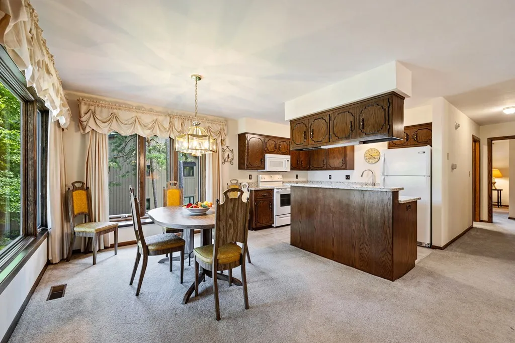 7586 Horseshoe Bay Rd # 13u, Egg Harbor Wi 54209, 2 Bedrooms Bedrooms, ,2 BathroomsBathrooms,Condominium,For Sale,Horseshoe Bay Rd,143784