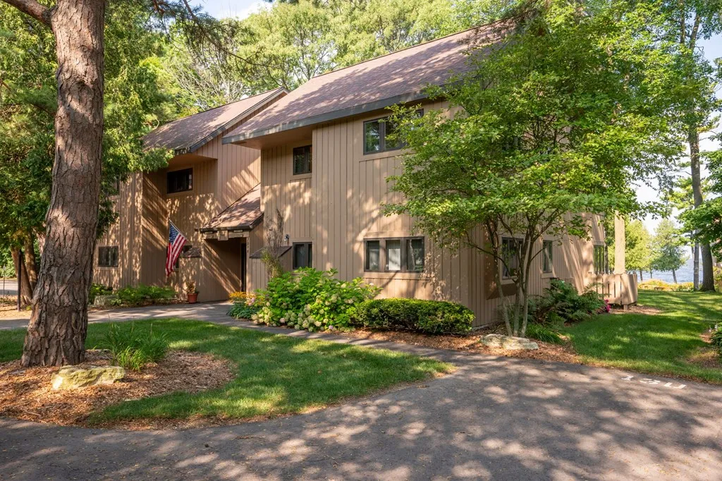 7586 Horseshoe Bay Rd # 13u, Egg Harbor Wi 54209, 2 Bedrooms Bedrooms, ,2 BathroomsBathrooms,Condominium,For Sale,Horseshoe Bay Rd,143784