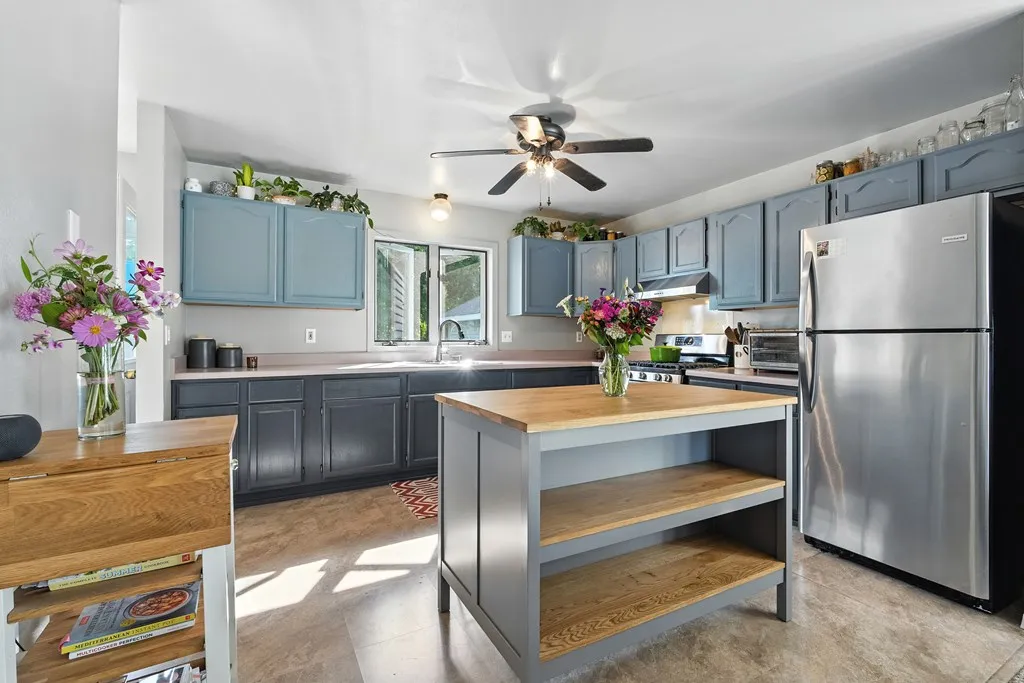 948 S Ithaca Pl, Sturgeon Bay, Wisconsin 54235, 3 Bedrooms Bedrooms, ,2 BathroomsBathrooms,Inland-Residential,For Sale,S Ithaca Pl,144470