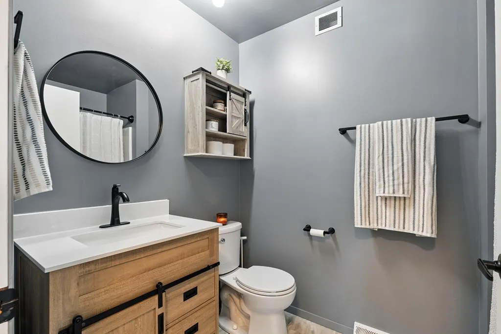 948 S Ithaca Pl, Sturgeon Bay, Wisconsin 54235, 3 Bedrooms Bedrooms, ,2 BathroomsBathrooms,Inland-Residential,For Sale,S Ithaca Pl,144470