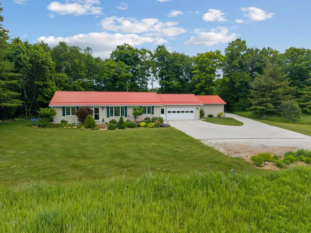 4863 Court Rd, Egg Harbor, Wisconsin 54209, 3 Bedrooms Bedrooms, ,2 BathroomsBathrooms,Inland-Residential,For Sale,Court Rd,144143
